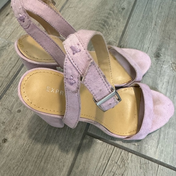 Express lavender suede, chunky, strapping heel sandal - Picture 3 of 5